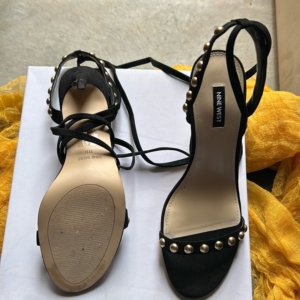 Black w/Glod studs Nine West Women Heels